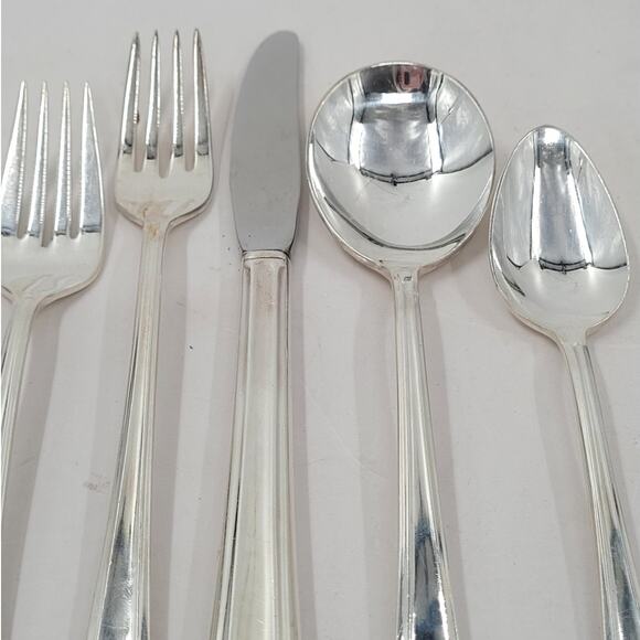 Rogers Brothers Silverplate Eternally Yours Coquette 5 Piece Setting 1-8 - Picture 6 of 10